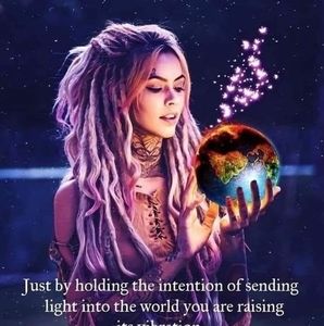 Meet your Posher, Alana